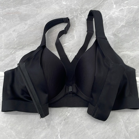 Women's Victoria’s Secret Sport Incredible Knockout Ultra Max Sports Bra 34B - Picture 6 of 16